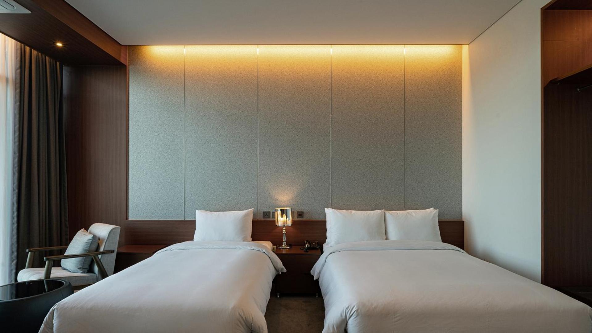 Hotel Jcs Yeosu Zewnętrze zdjęcie