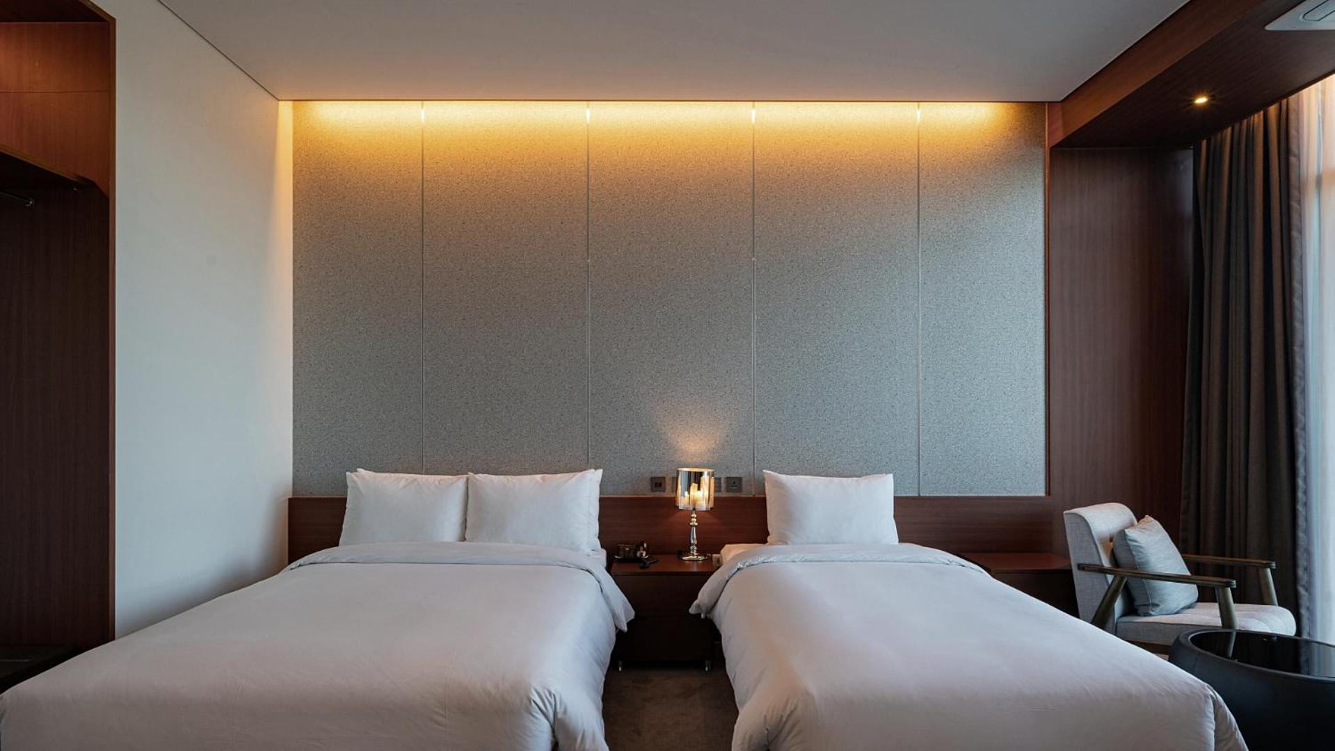 Hotel Jcs Yeosu Zewnętrze zdjęcie