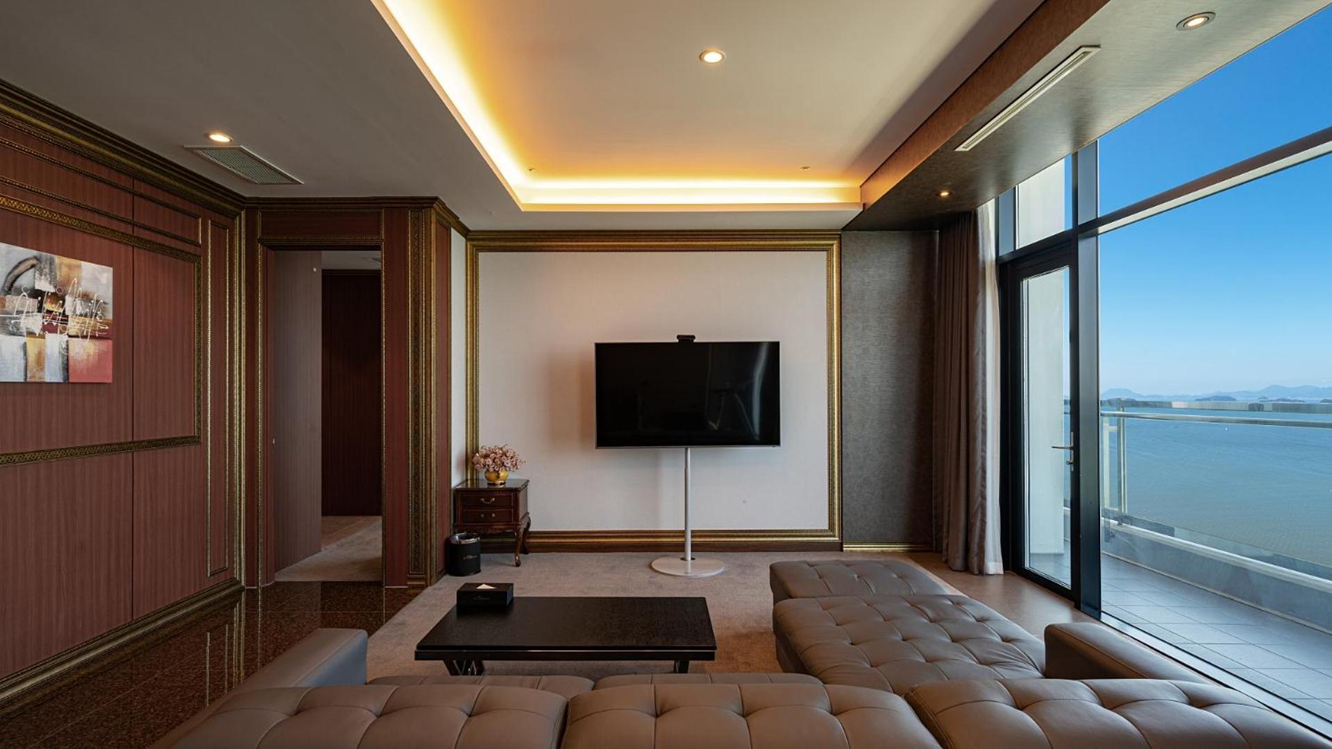 Hotel Jcs Yeosu Zewnętrze zdjęcie