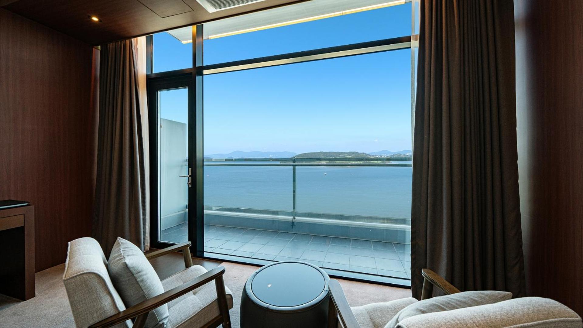 Hotel Jcs Yeosu Zewnętrze zdjęcie
