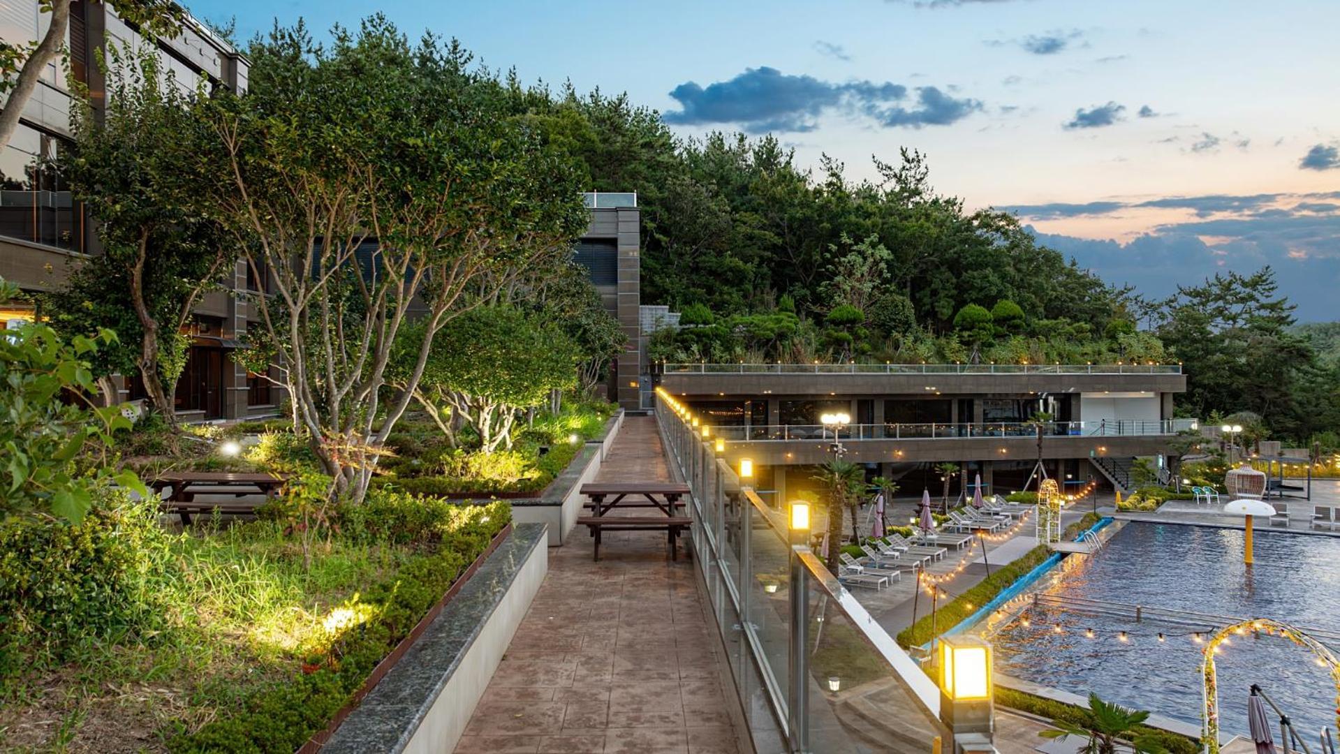 Hotel Jcs Yeosu Zewnętrze zdjęcie